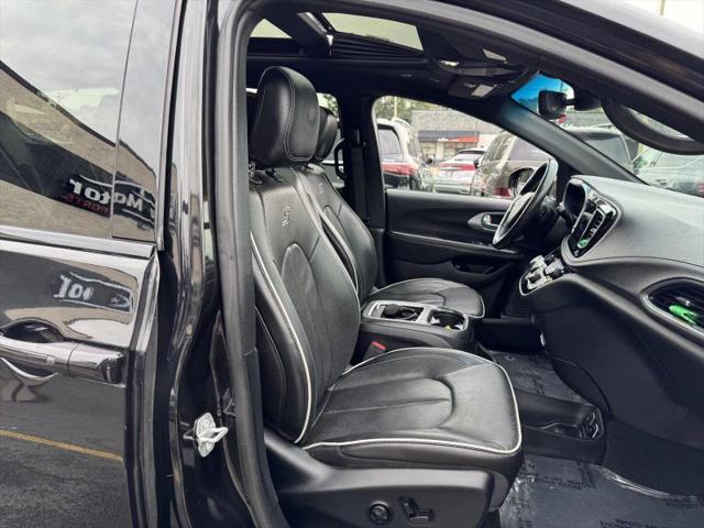 2020 Chrysler Pacifica Hybrid Limited