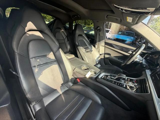 2018 Porsche Panamera 4