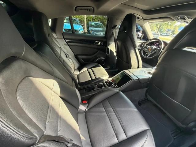 2018 Porsche Panamera 4