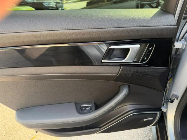 2018 Porsche Panamera 4