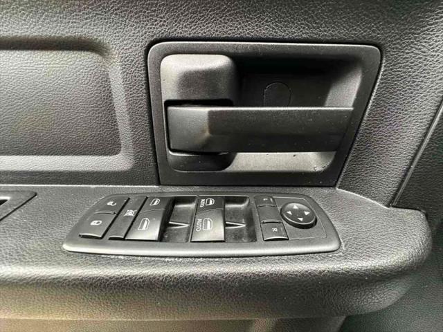 2017 Ram 1500 Express Quad Cab 4x4 64 Box