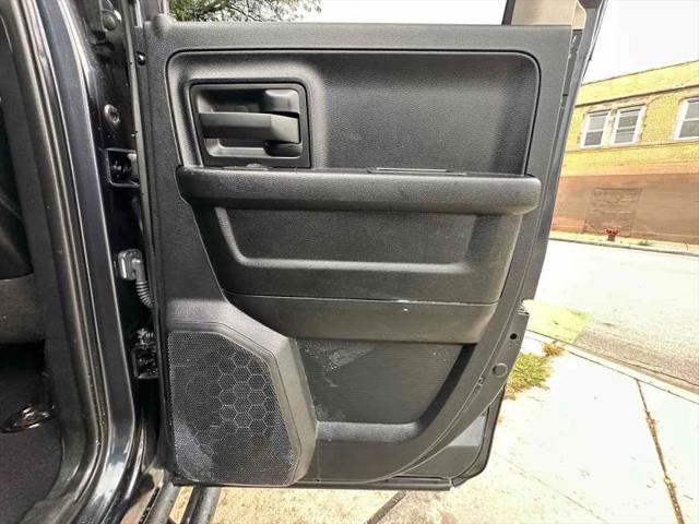 2017 Ram 1500 Express Quad Cab 4x4 64 Box