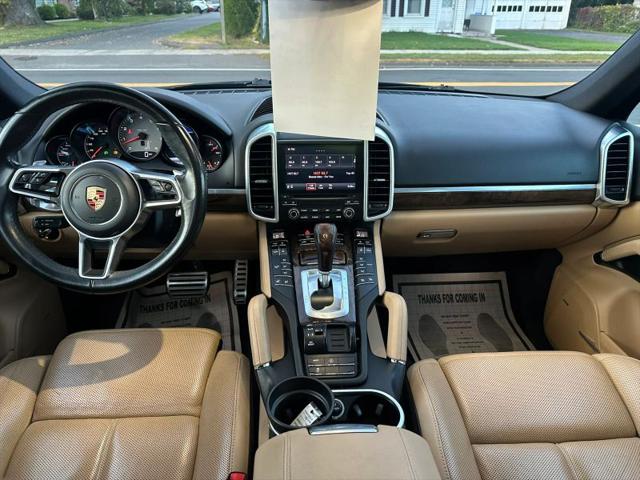 2017 Porsche Cayenne S
