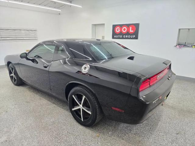 2012 Dodge Challenger SXT