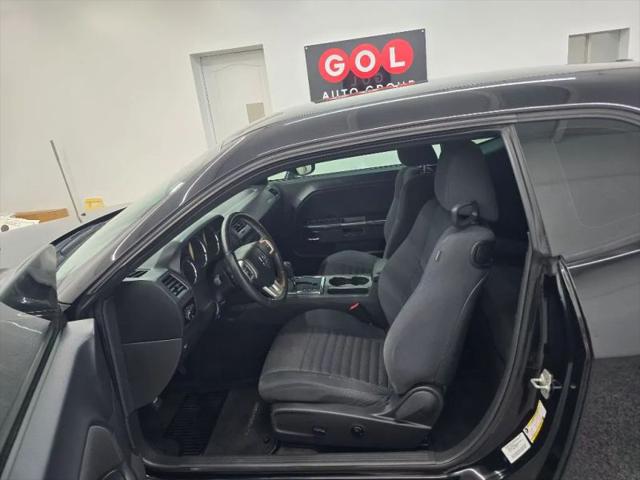 2012 Dodge Challenger SXT