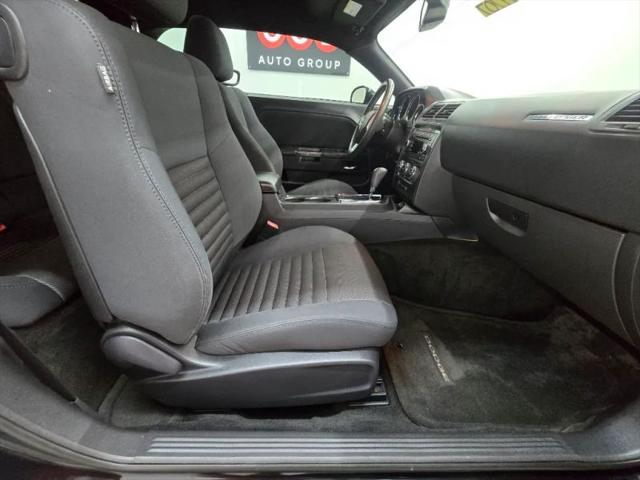 2012 Dodge Challenger SXT