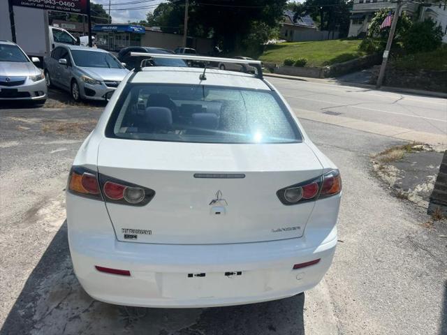2015 Mitsubishi Lancer SE