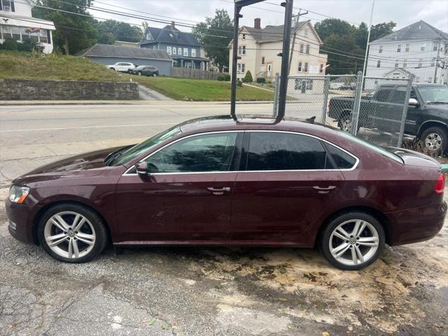 2013 Volkswagen Passat 3.6L V6 SE for sale in Webster, MA