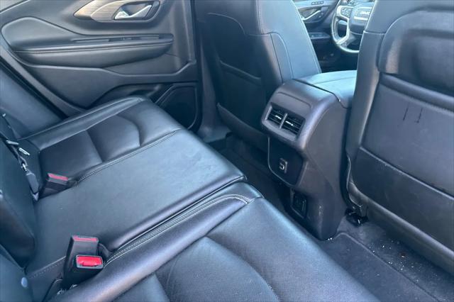 2024 GMC Terrain FWD SLT
