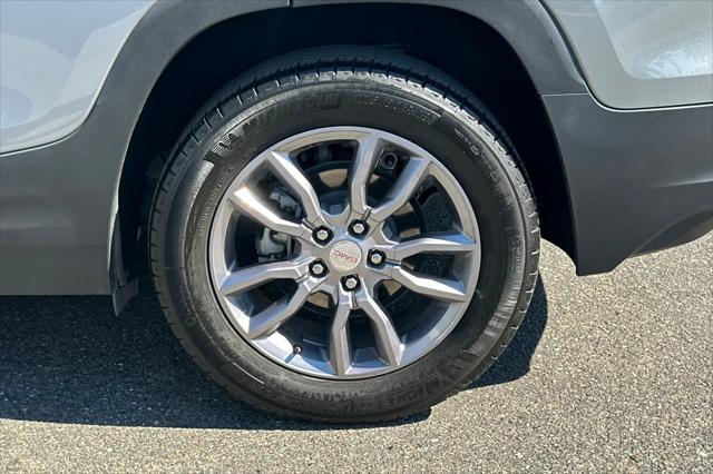 2024 GMC Terrain FWD SLT