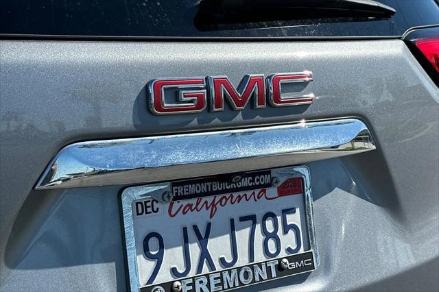 2024 GMC Terrain FWD SLT
