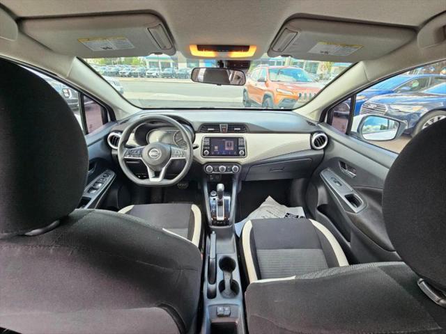 2021 Nissan Versa SV Xtronic CVT