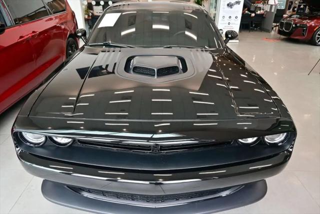 2018 Dodge Challenger 392 Hemi Scat Pack Shaker