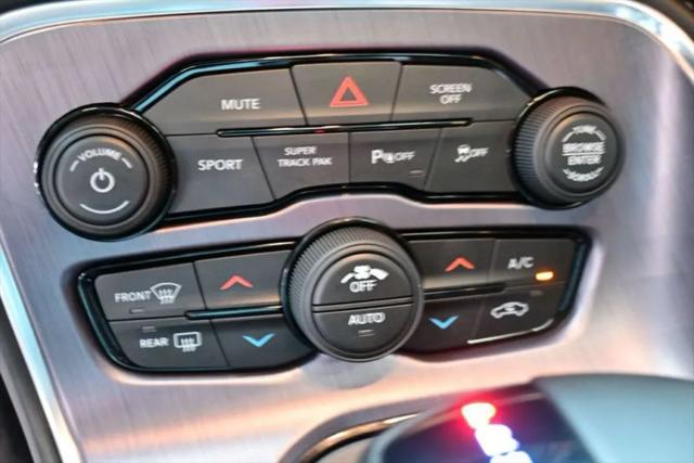 2018 Dodge Challenger 392 Hemi Scat Pack Shaker