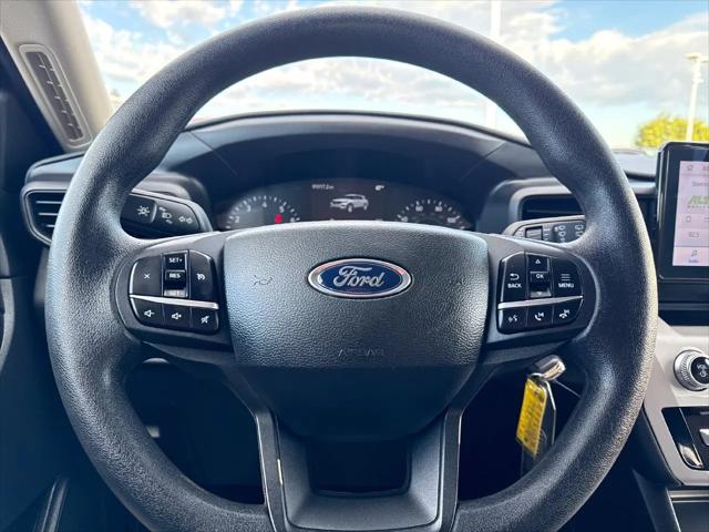 2023 Ford Explorer Base