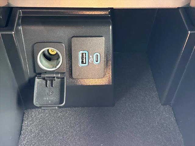 2023 Ford Explorer Base