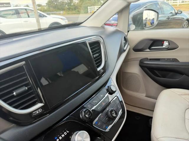 2021 Chrysler Pacifica Touring L