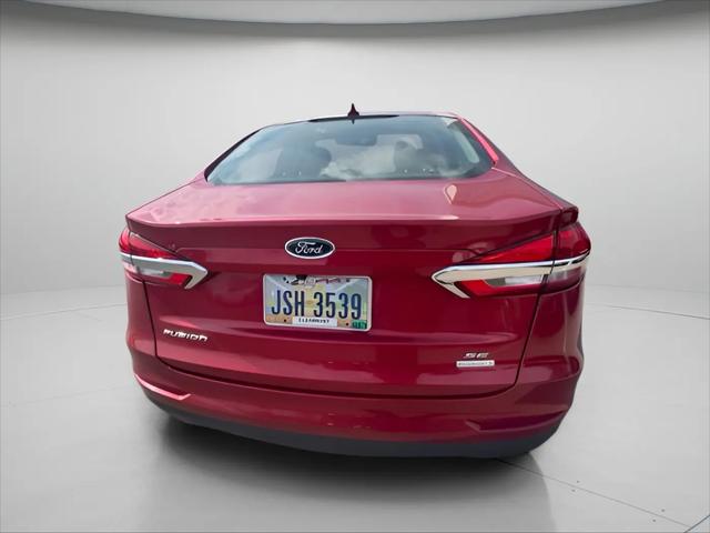 2020 Ford Fusion SE