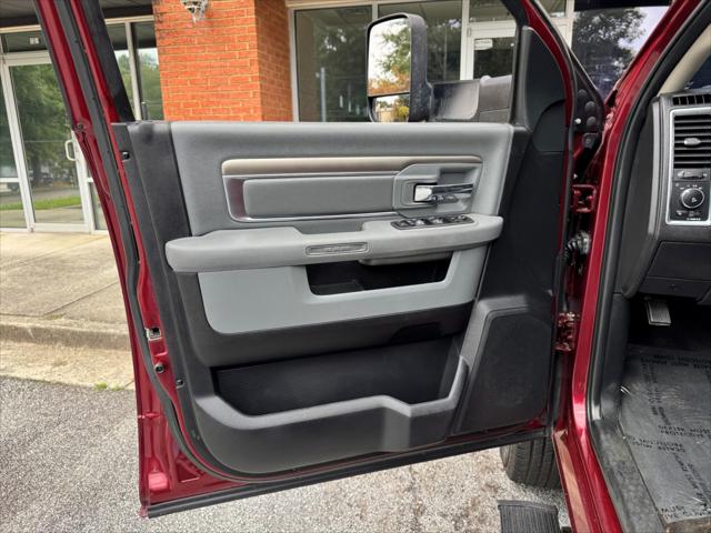 2017 Ram 3500 Big Horn Crew Cab 4x4 8 Box