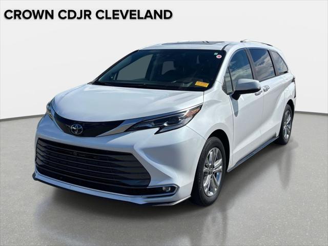 2023 Toyota Sienna Platinum for sale in Mc Donald, TN