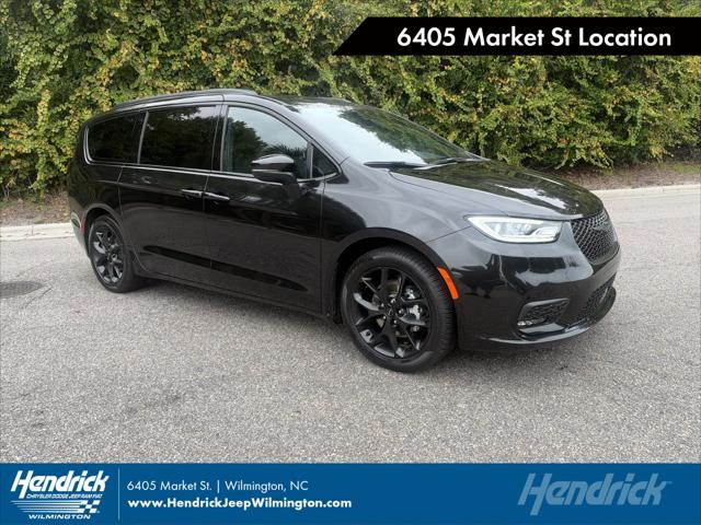 2023 Chrysler Pacifica Touring L for sale in Wilmington, NC