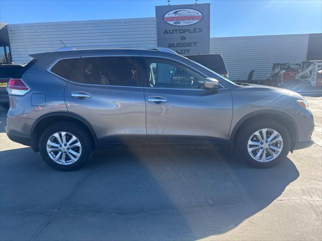 2015 Nissan Rogue SV for sale in Watertown, SD