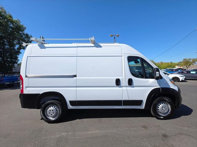 2024 Ram ProMaster 2500 Cargo Van Tradesman High Roof 136 WB w/Pass Seat
