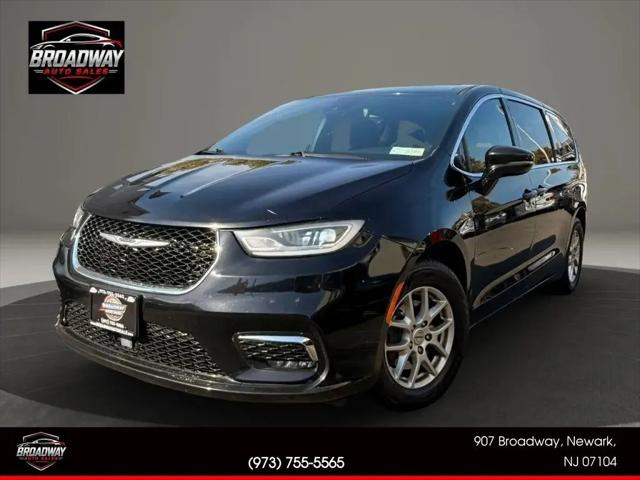 2024 Chrysler Pacifica Touring for sale in Newark, NJ