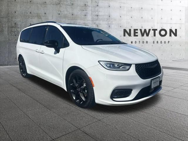 2025 Chrysler Pacifica Limited for sale in Russellville, KY