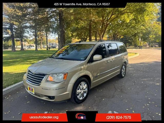 2010 Chrysler Town & Country Touring for sale in Manteca, CA