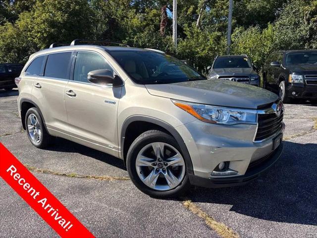 2016 Toyota Highlander Hybrid Limited for sale in Milwaukee, WI