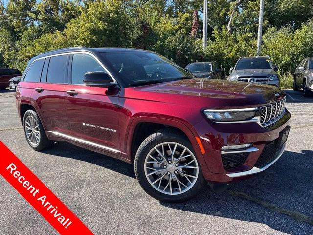 2025 Jeep Grand Cherokee Summit 4x4 for sale in Milwaukee, WI