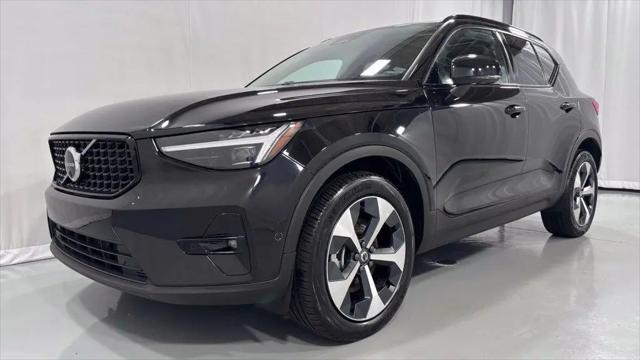 2026 Volvo XC40 Plus, B5 AWD Gas mild hybrid, Dark for sale in Willoughby, OH