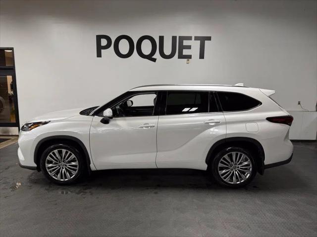 2024 Toyota Highlander Platinum for sale in Golden Valley, MN