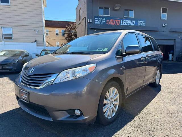 2017 Toyota Sienna XLE 7 Passenger for sale in Linden, NJ