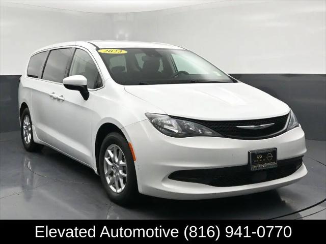 2023 Chrysler Voyager LX for sale in Merriam, KS