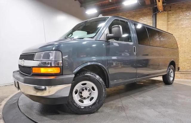 2017 Chevrolet Express LT for sale in Chicago, IL
