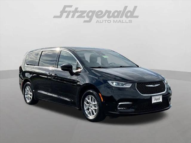 2024 Chrysler Pacifica Touring for sale in Hagerstown, MD