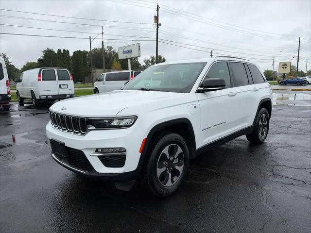 2024 Jeep Grand Cherokee Base for sale in London, OH