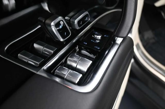 2023 Land Rover Range Rover P530 SE