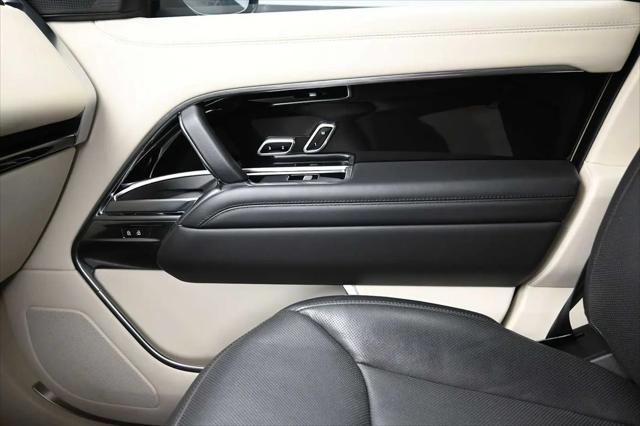 2023 Land Rover Range Rover P530 SE