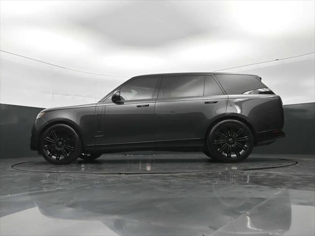 2023 Land Rover Range Rover P530 SE