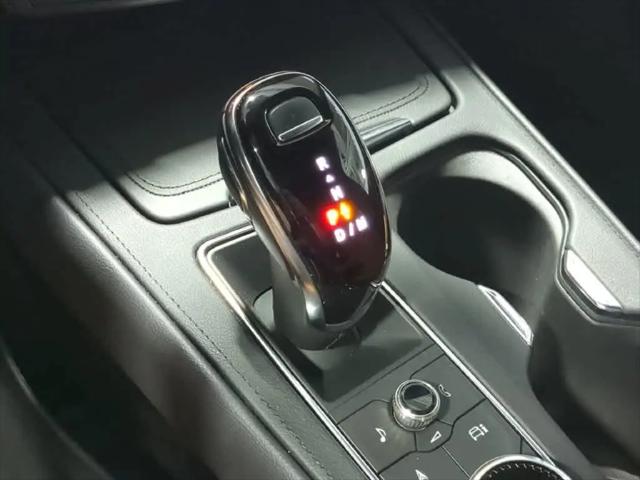 2024 Cadillac XT4 AWD Premium Luxury