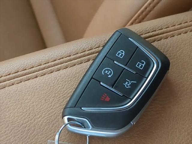2024 Cadillac XT4 AWD Premium Luxury