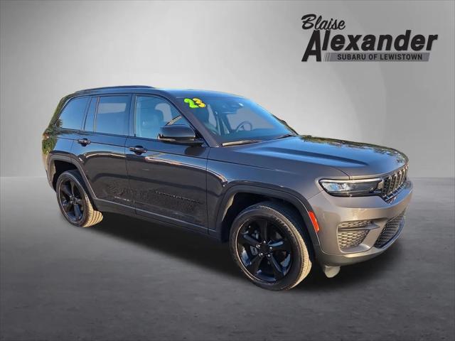 2023 Jeep Grand Cherokee Altitude X 4x4 for sale in Burnham, PA