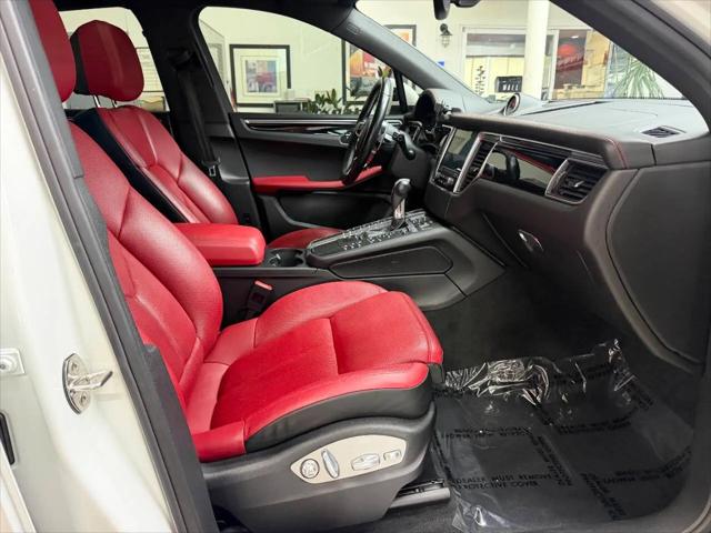 2017 Porsche Macan S