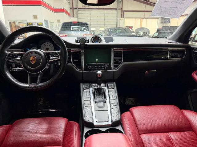 2017 Porsche Macan S