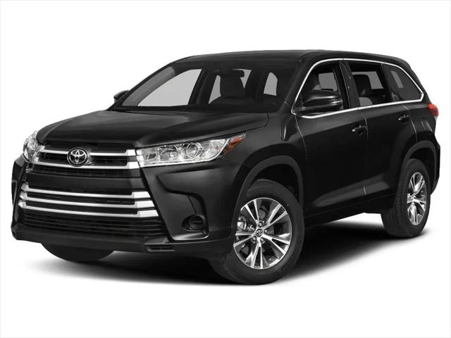 2019 Toyota Highlander LE for sale in Strongsville, OH