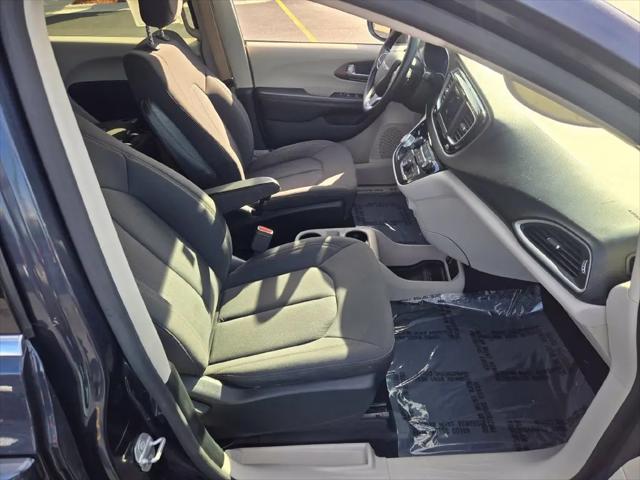 2019 Chrysler Pacifica LX