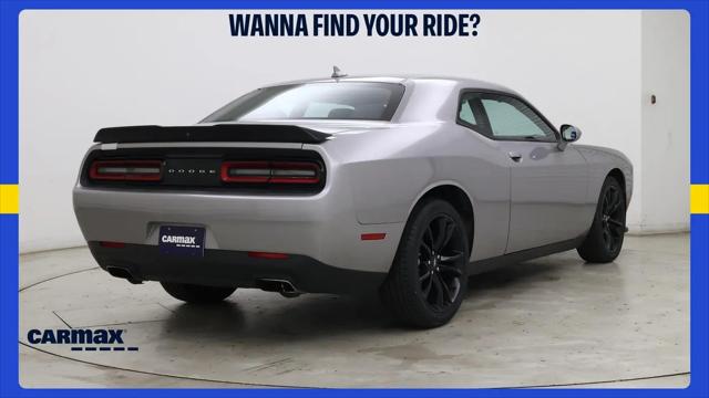 2017 Dodge Challenger SXT